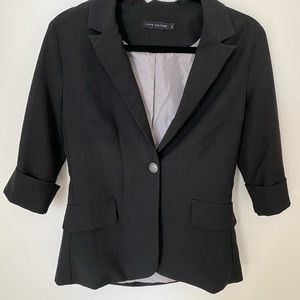 Black blazer. 3/4 sleeve. Size S